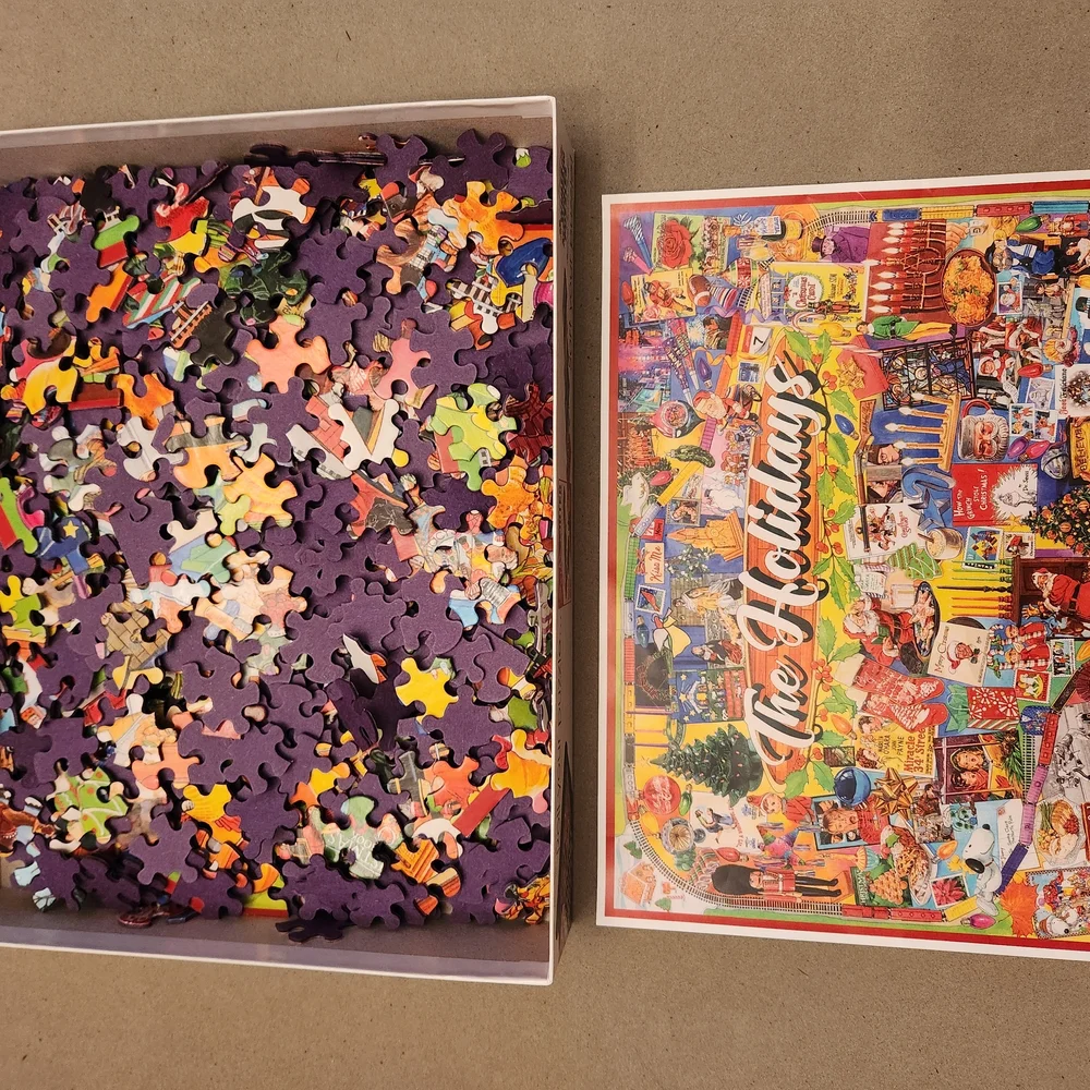 White Mountain 'The Holidays' Jigsaw Puzzle - 1000 Pieces - Picture 3 of 6